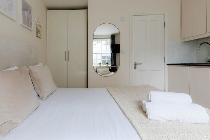 Room 62 of 109