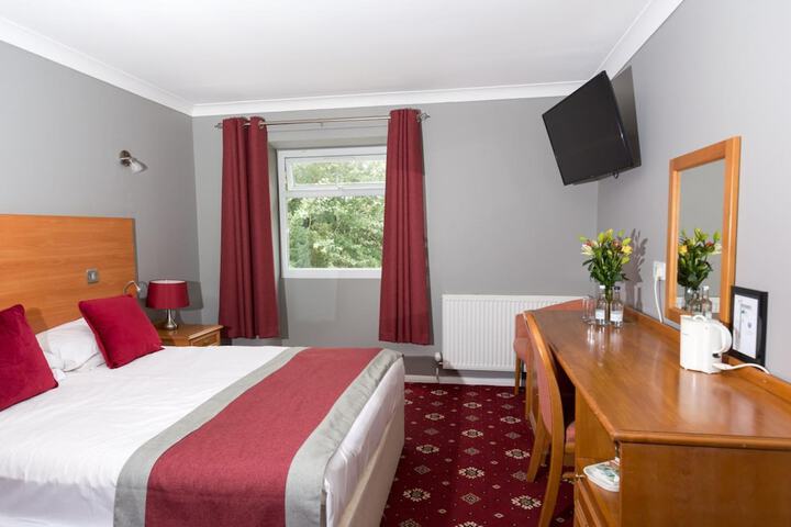 Room 13 of 25