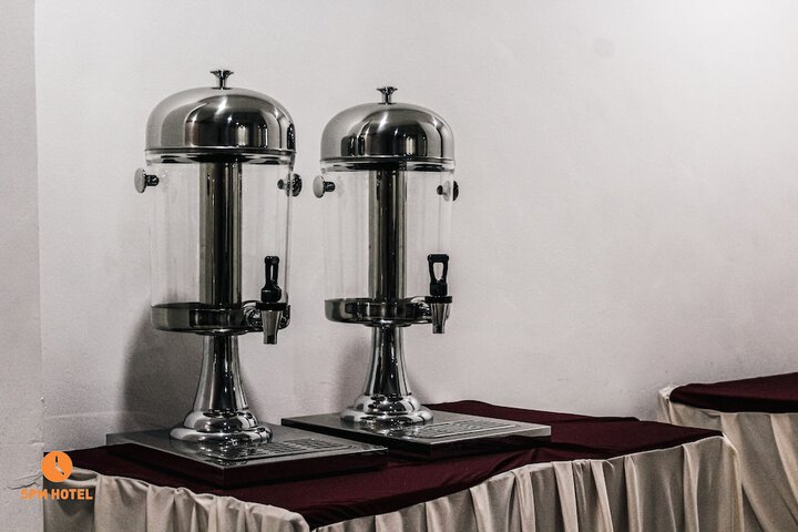 Breakfast/Coffee Service 18 of 55