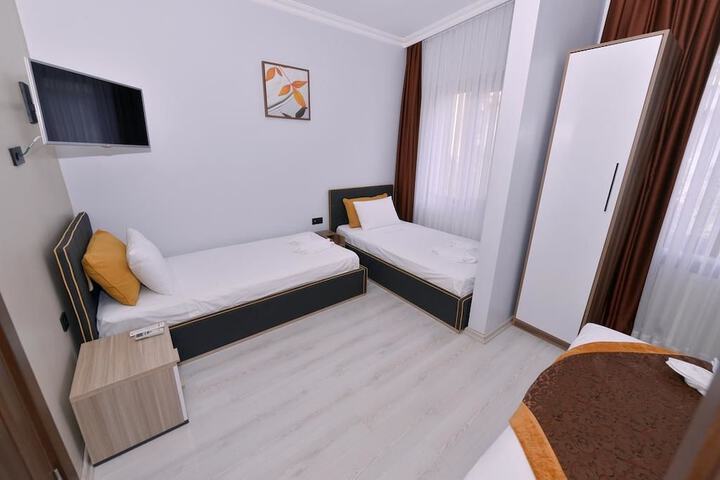 Room 7 of 22