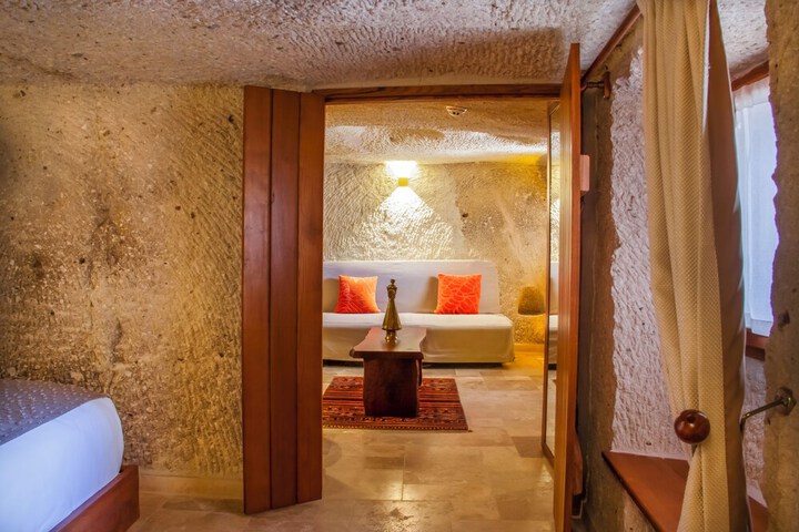 Room 42 of 119