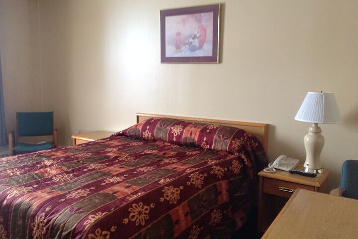 Room 2 of 5