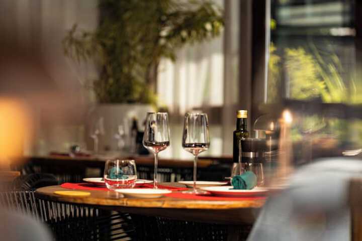 Dining 105 of 152