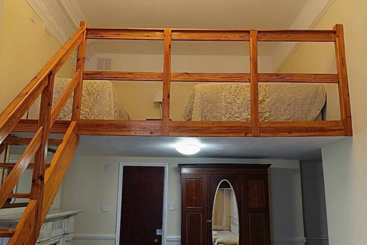 Room 180 of 283
