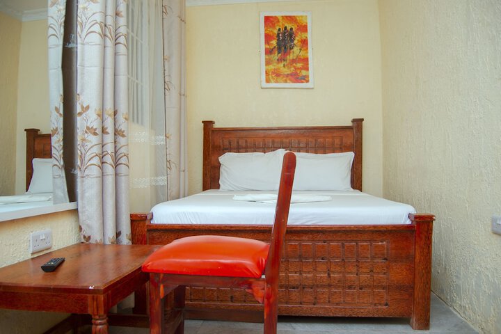 Room 16 of 49