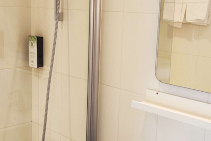 Clean Restrooms