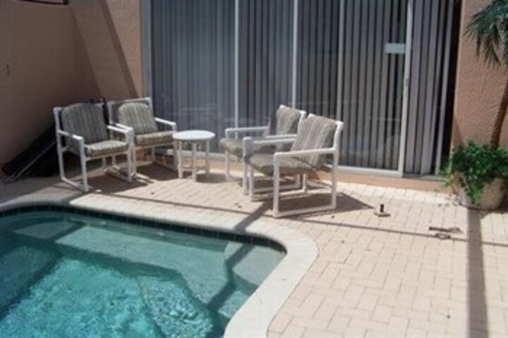 Pool 59 of 92