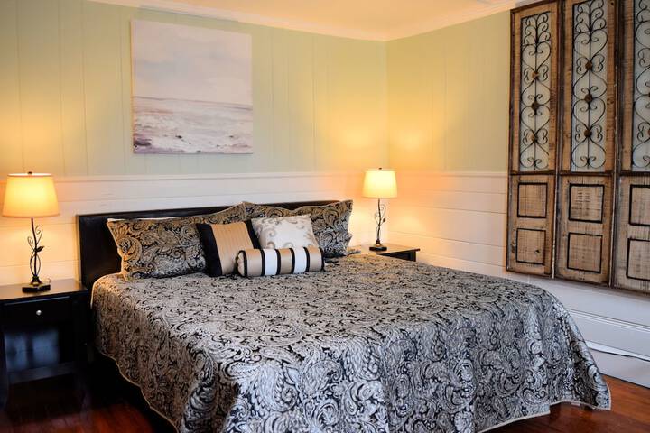Room 32 of 309