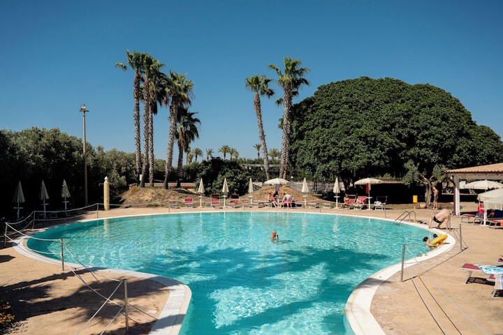 Hotel with Pool