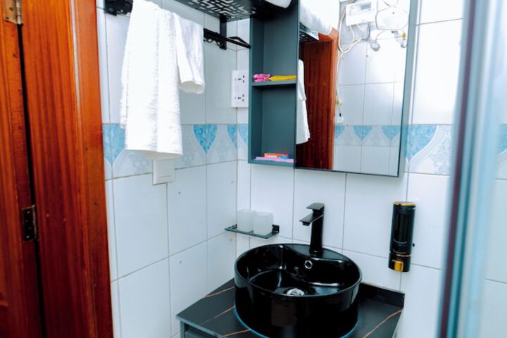 Room 55 of 94