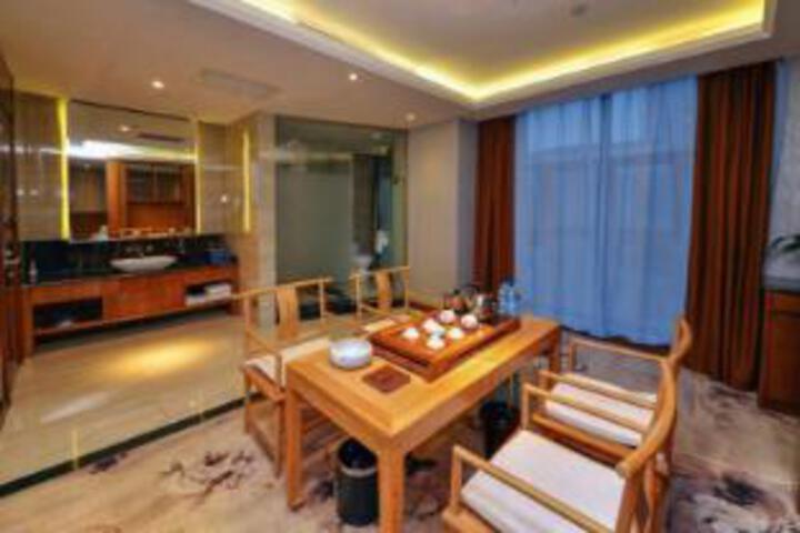 VX Hotel(Xian Municipal Government North Railway Station Wenjing Road Subway Station Store）