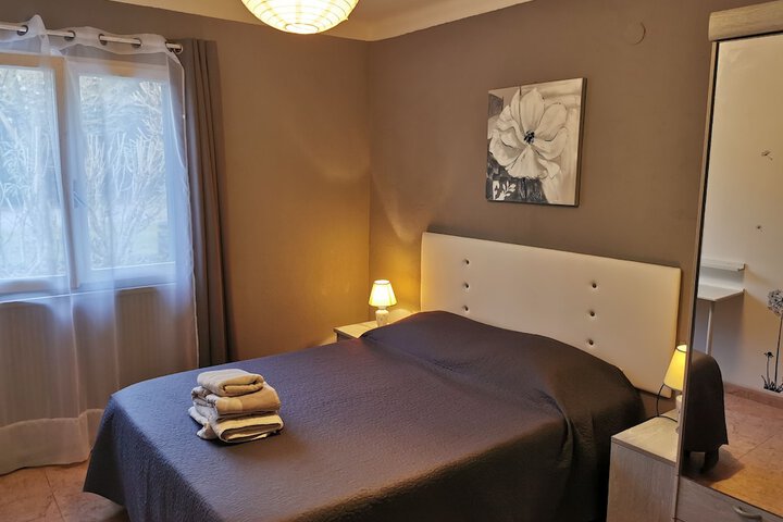 Room 5 of 64