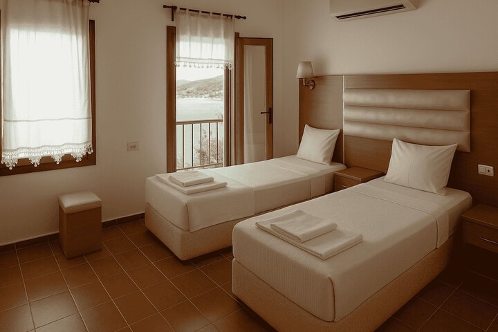 Room 12 of 22