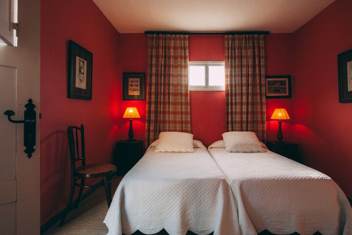 Room 4 of 30