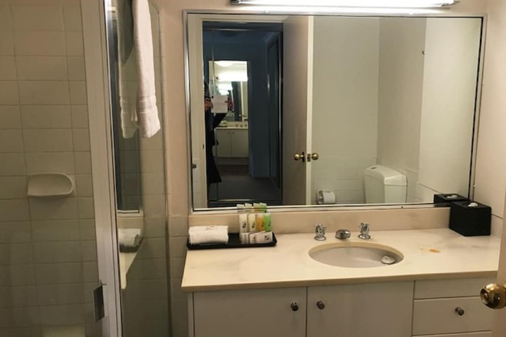 Room 110 of 136