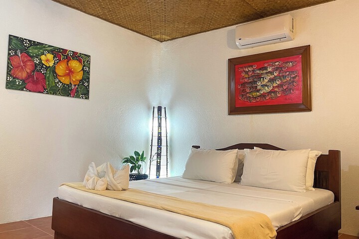 Room 15 of 54