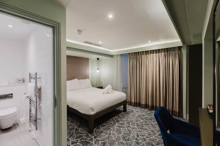 Room 79 of 263