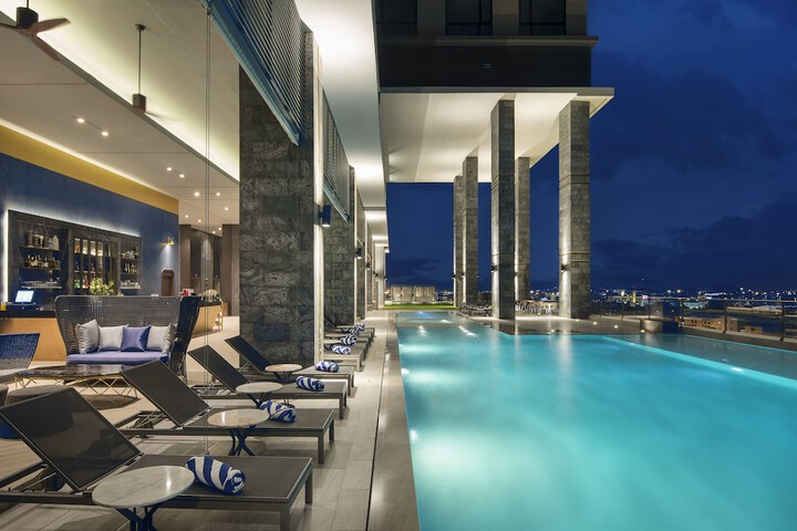 Pool 35 of 63