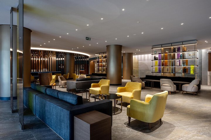 Guest Lobby
