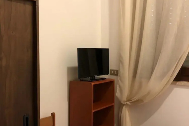 Room 18 of 22
