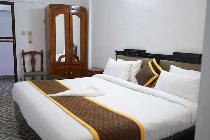 Room 12 of 14