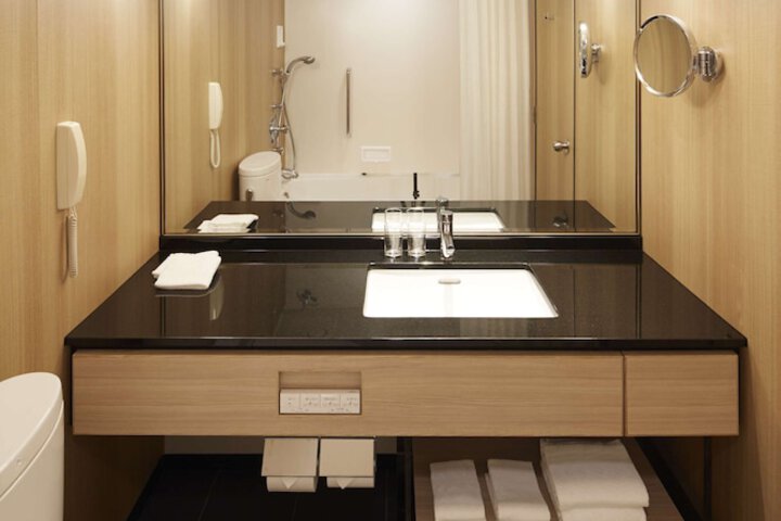 Room 70 of 155