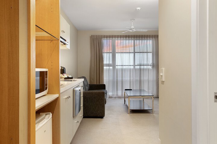 Room 15 of 160