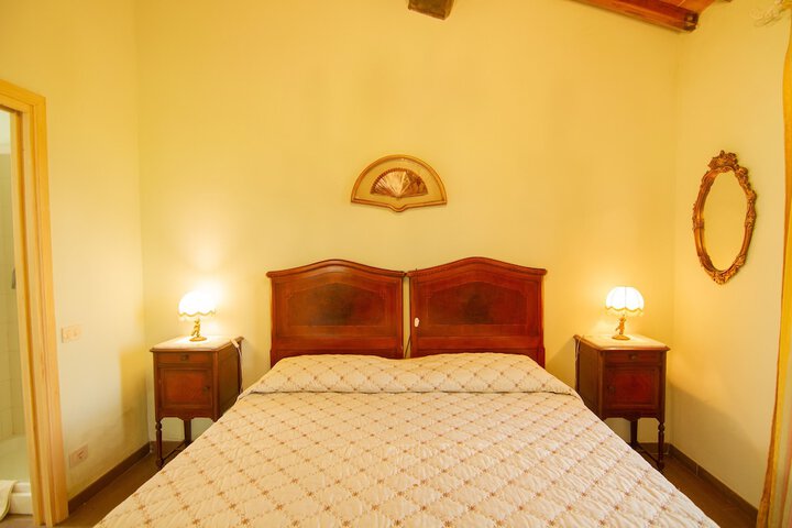 Room 22 of 49