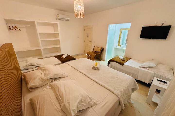 Room 4 of 14