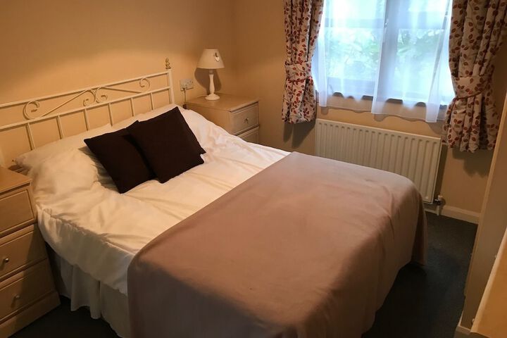 Room 8 of 11