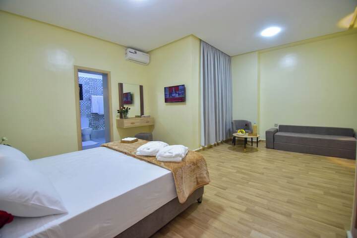 Room 40 of 60