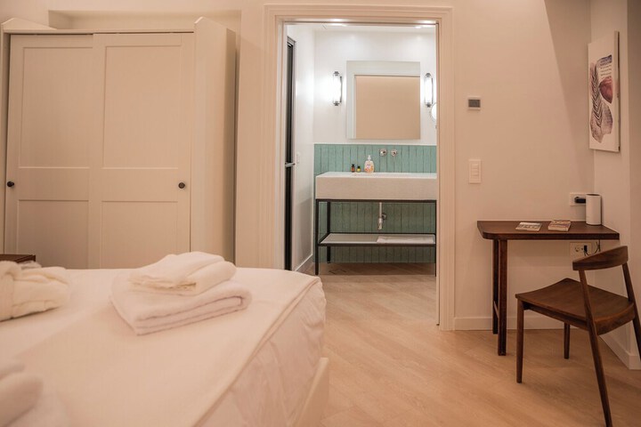 Room 109 of 182