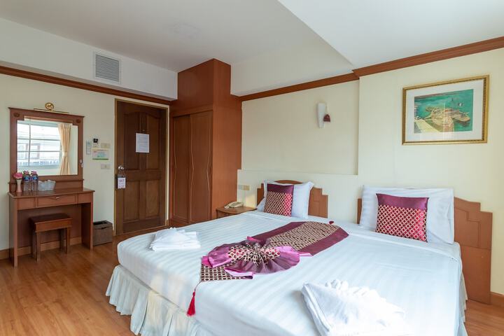 Room 13 of 75