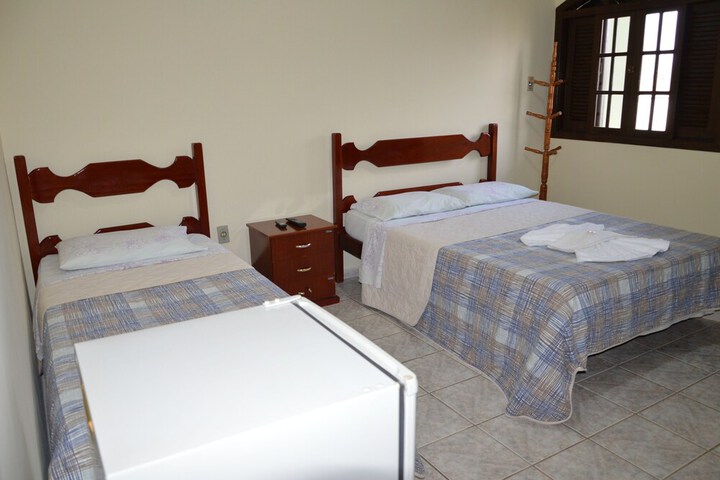 Room 25 of 58