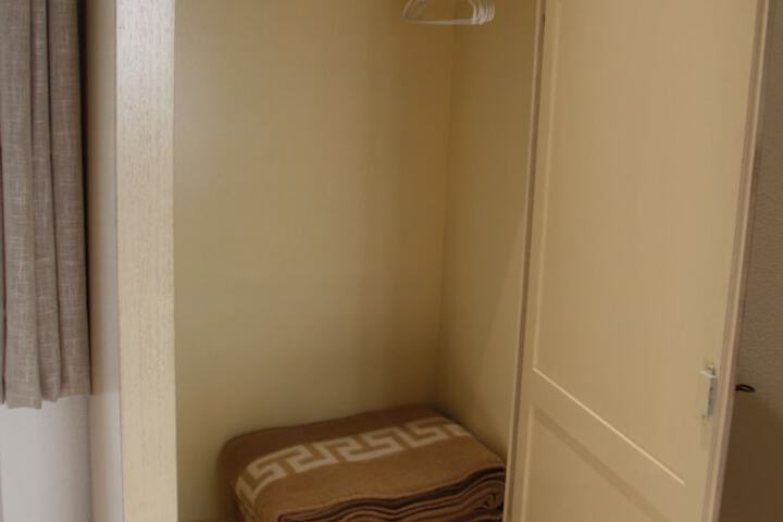 Room 6 of 67