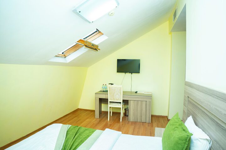 Room 29 of 113