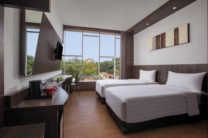 Room 3 of 29