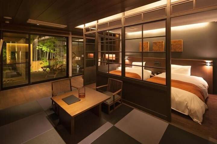 Room 5 of 75