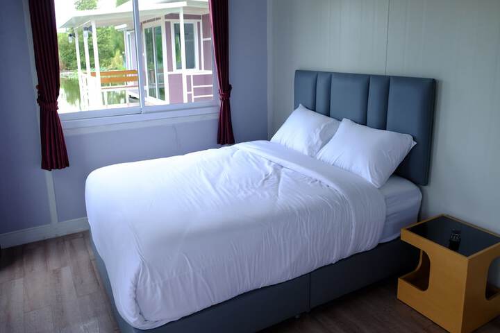 Room 5 of 28