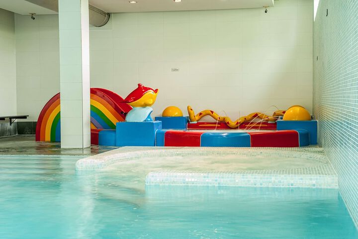 Pool 61 of 101