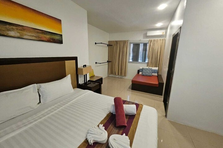 Room 30 of 160