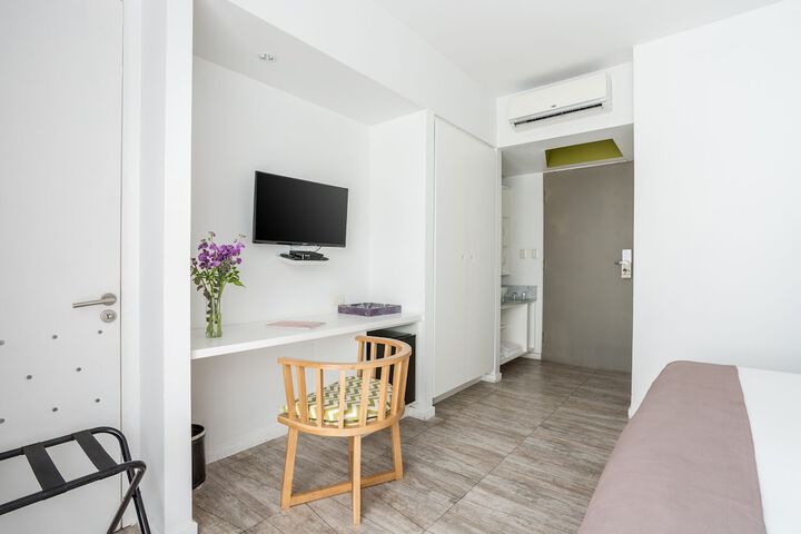 Room 74 of 181