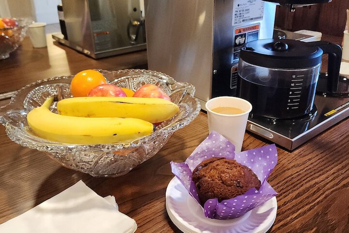 Breakfast/Coffee Service 22 of 26