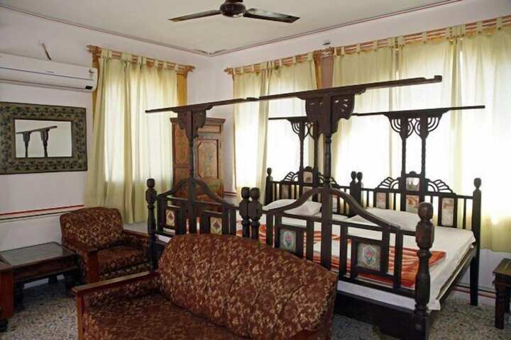 Room 7 of 39