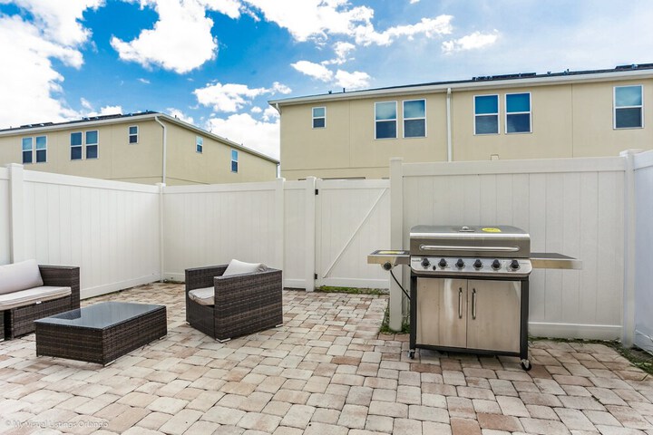 Terrace/Patio 30 of 47