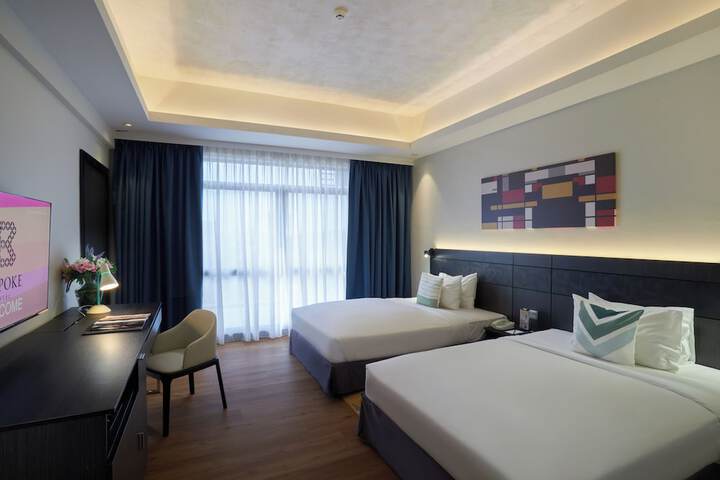 Room 14 of 65