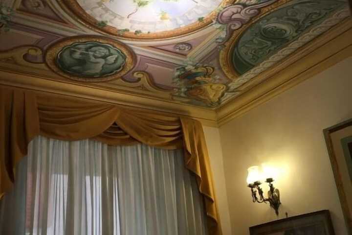 Room 16 of 43