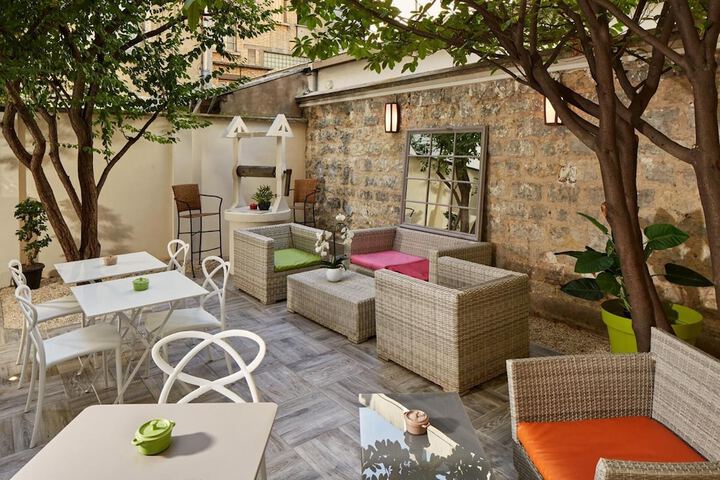 Terrace/Patio 7 of 29