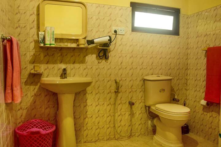 Room 44 of 65
