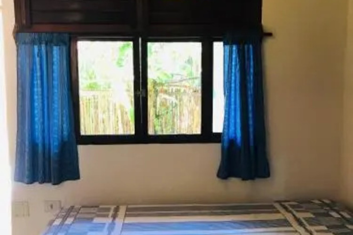 Room 2 of 7